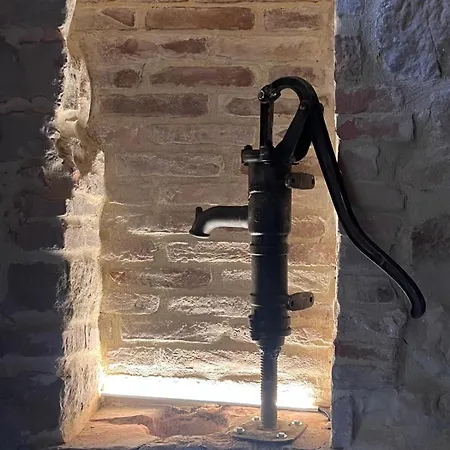 公寓 Angolo Di Petra 佩鲁贾