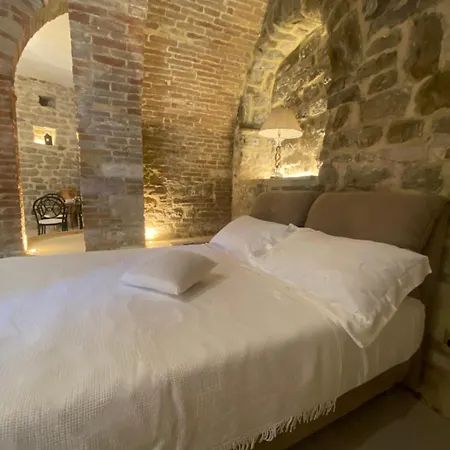 Angolo Di Petra * Perugia